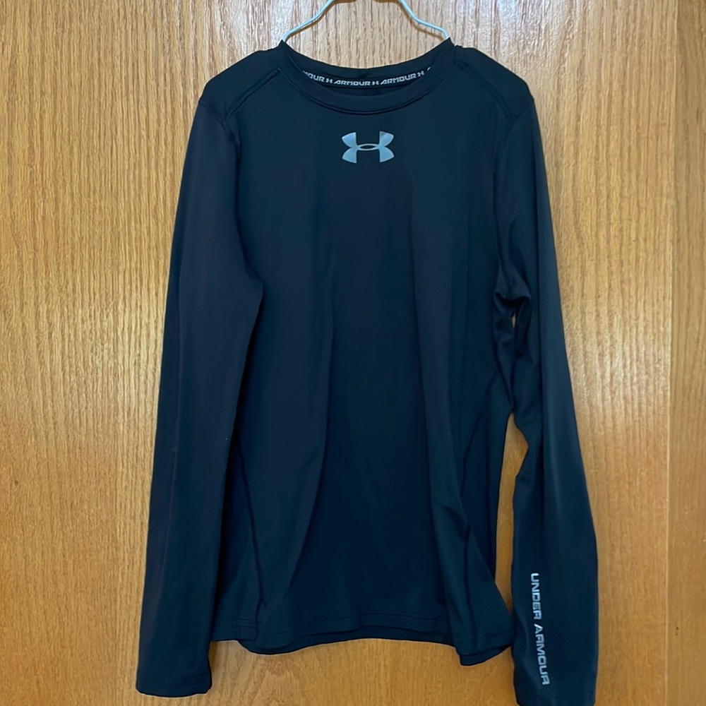 Kids Under Armour fitted long-sleeve ColdGear shirt